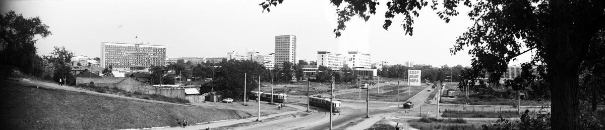 панорама улиц Коммунистической и Попова